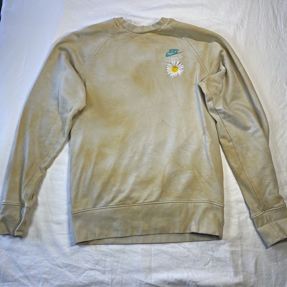 Nike Men's Have A Nike Day Embroidered Daisy Crewneck Sweatshirt Beige S